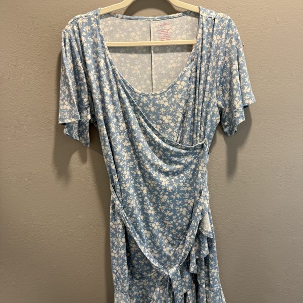 Everly Gray Kristi Blue Floral Dress